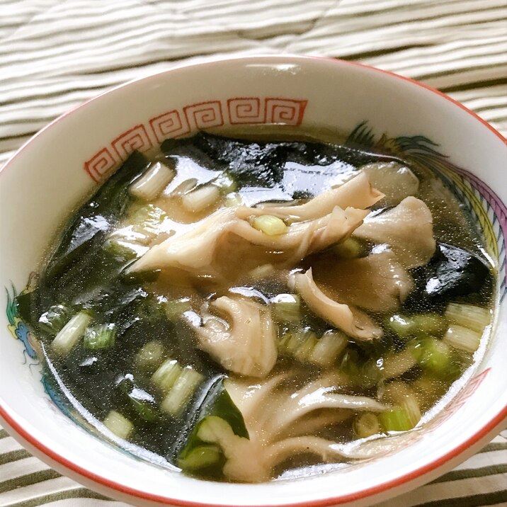 舞茸とワカメの中華スープ